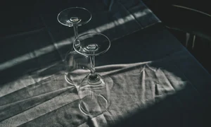 table 5706576 1280 jpg