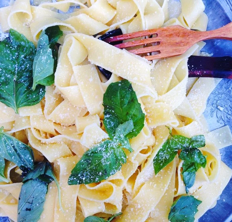 Pappardelle cu lămâie şi busuioc alla Jamie Oliver jpeg