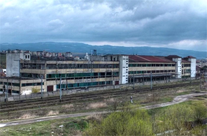 Combinatul de prelucrare a lemnului din Toplița (© toplita.eu)