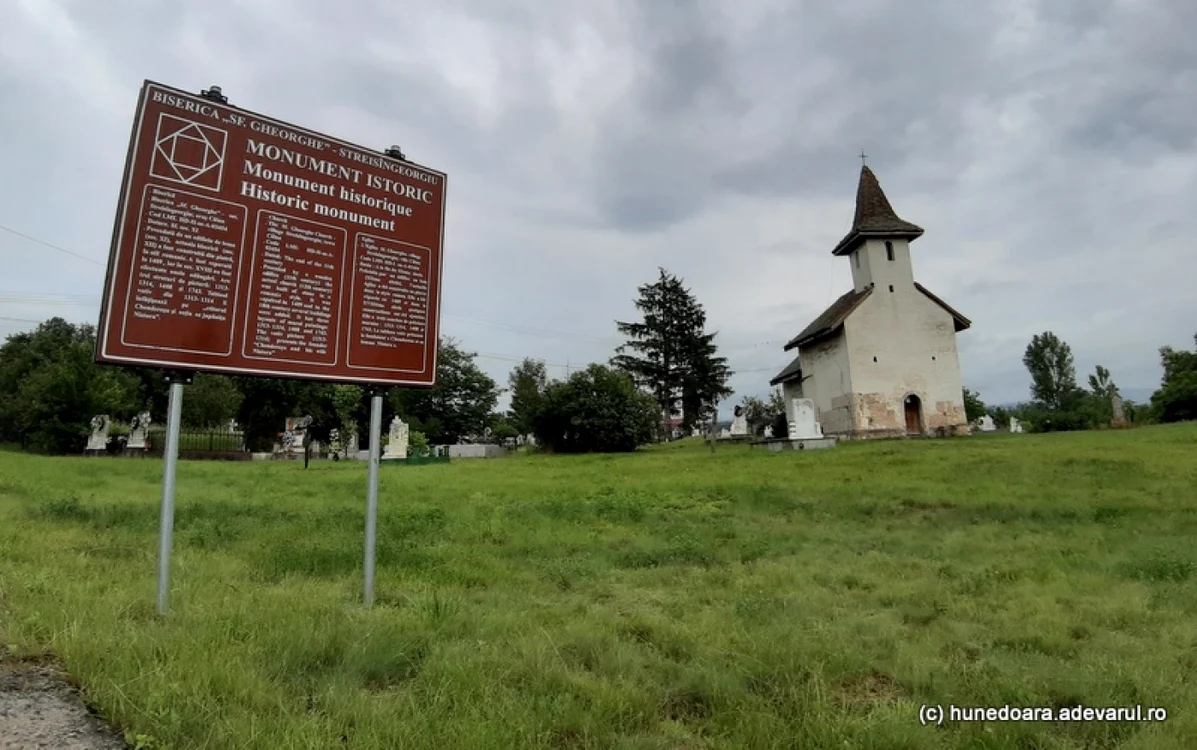 Biserica din Streisângeorgiu foto daniel guta adevarul