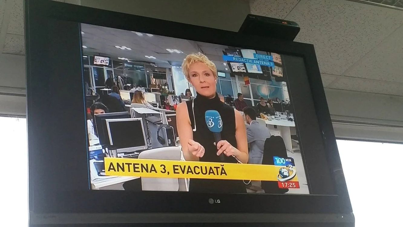 Dana Grecu a făcut un tur al redacţiei Antena 3