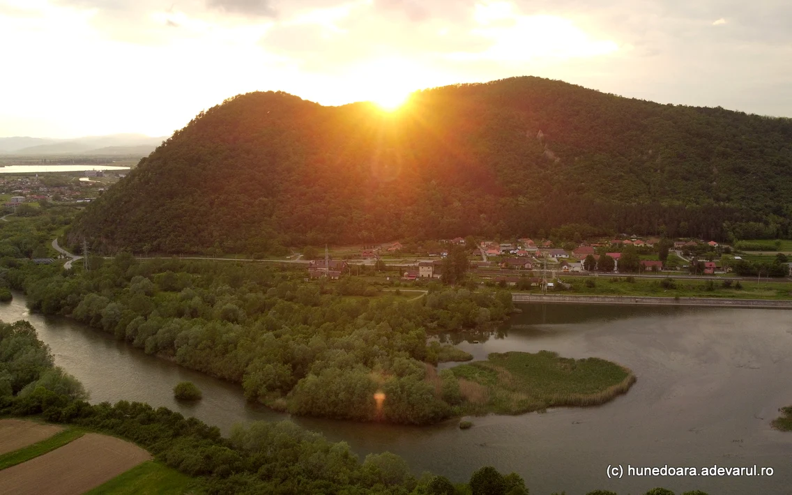 Lacul de acumulare Subcetate  Foto Daniel Guță (13) JPG