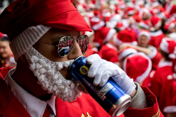 Santacon se desfăşoară anual în sute de oraşe din întreaga lume