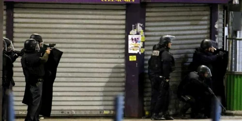 Operatiune antiterorista la Paris - Saint Denis FOTO AFP 