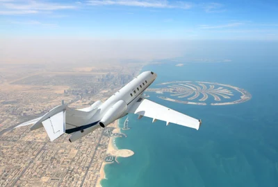 avion private jet dubai foto shutterstock