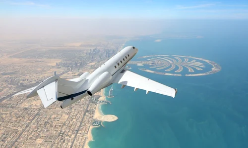 avion private jet dubai foto shutterstock