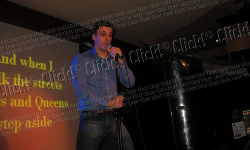 Mircea Badea face show la karaoke  jpeg
