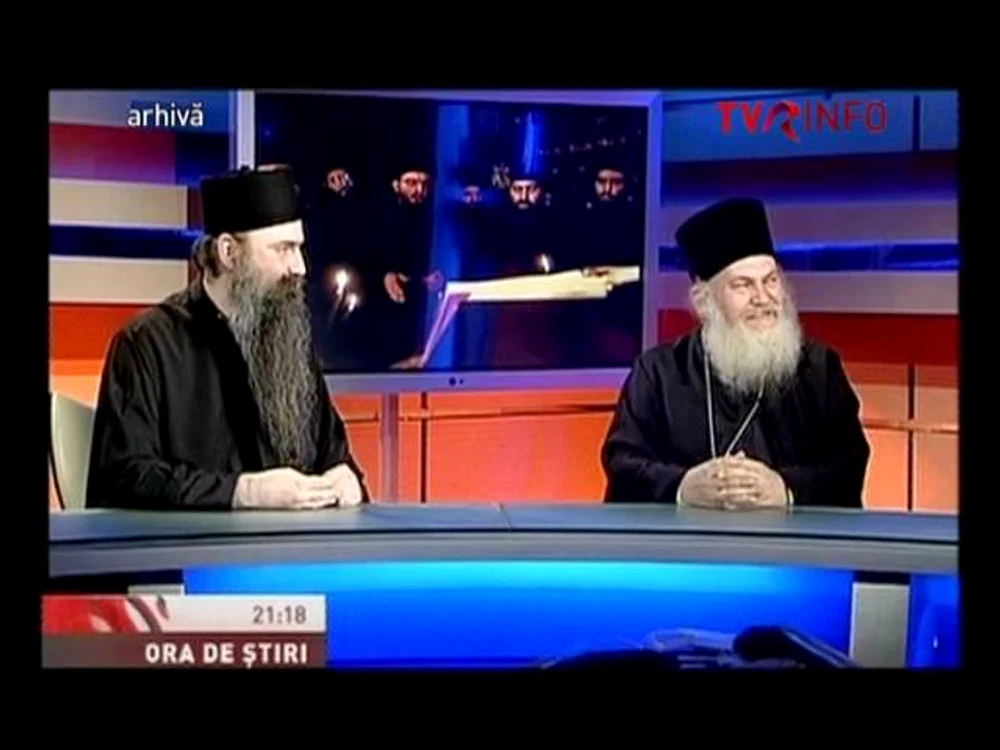 Fiul lui Octavian Cotescu, Alexandru Cotescu (stânga), este călugăr pe Muntele Athos 