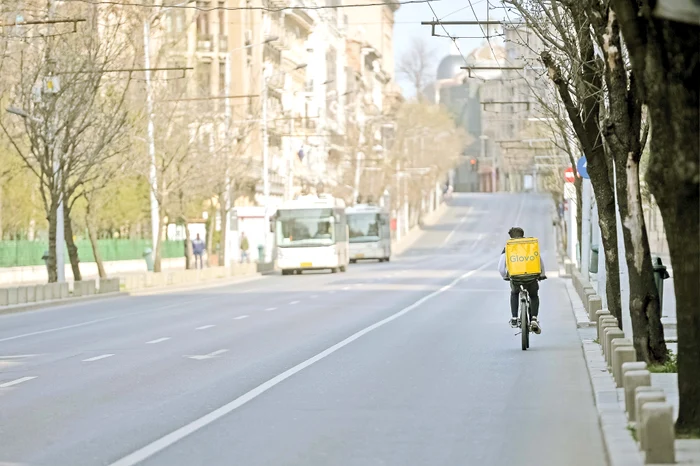 Săptămâni la rând, în martie și aprilie, străzile au fost aproape pustii