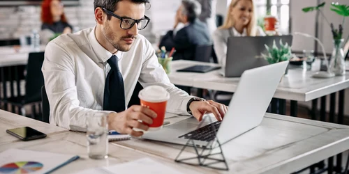 Angajati Srsa Freepik com jpg