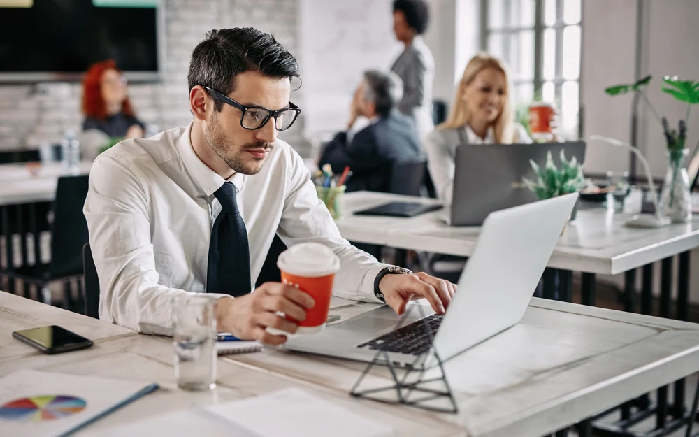 Ce înseamnă salarii „mici” și „mari” pentru români și ce meserii le aduc venituri decente