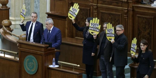 Protest al USR şi PNL pe legile justiţiei în parlament 19 decembrie 2017 FOTO Inquam Photos / Octav Ganea