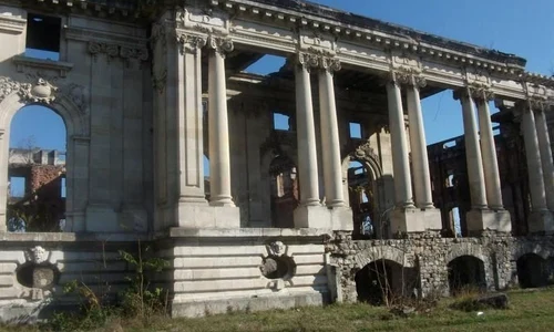 Palatul Cantacuziono, un vis frumos ajuns ruine jpeg