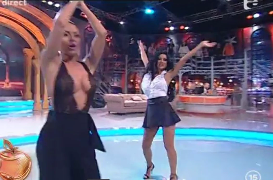 Ana Maria are silicoane de un an