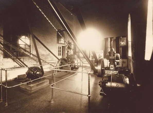 Uzina electrică de la Țesătoria S.A. Pitești, în perioada interbelică (© iMAGO Romaniae)