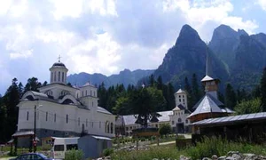 Mănăstirea Caraiman jpeg