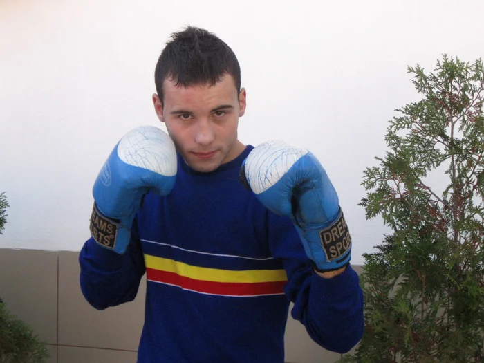 Cosmin Poşircă visează să ajungă campion mondial în ringul de box