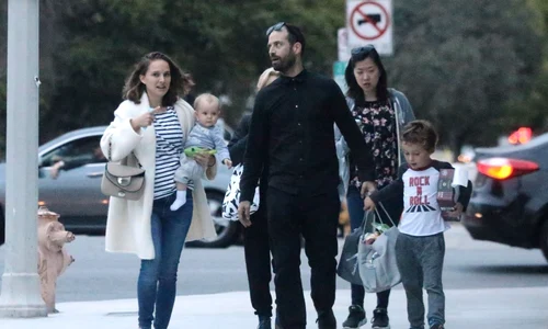 *EXCLUSIVE* Natalie Portman spends time with her family jpeg