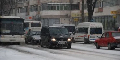 Maşinile de mare tonaj au voie să circule pe un singur drum, foto Ciprian Dragomir