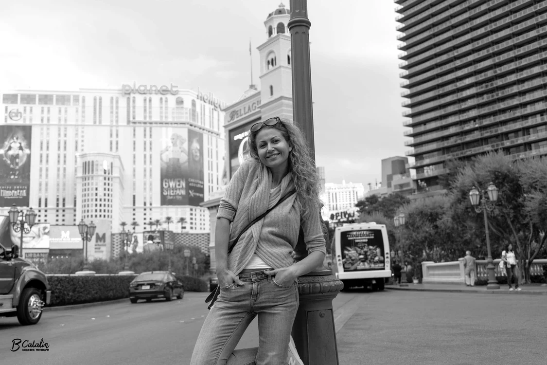 În urmă cu doi ani  a devenit  cetăţean  american 