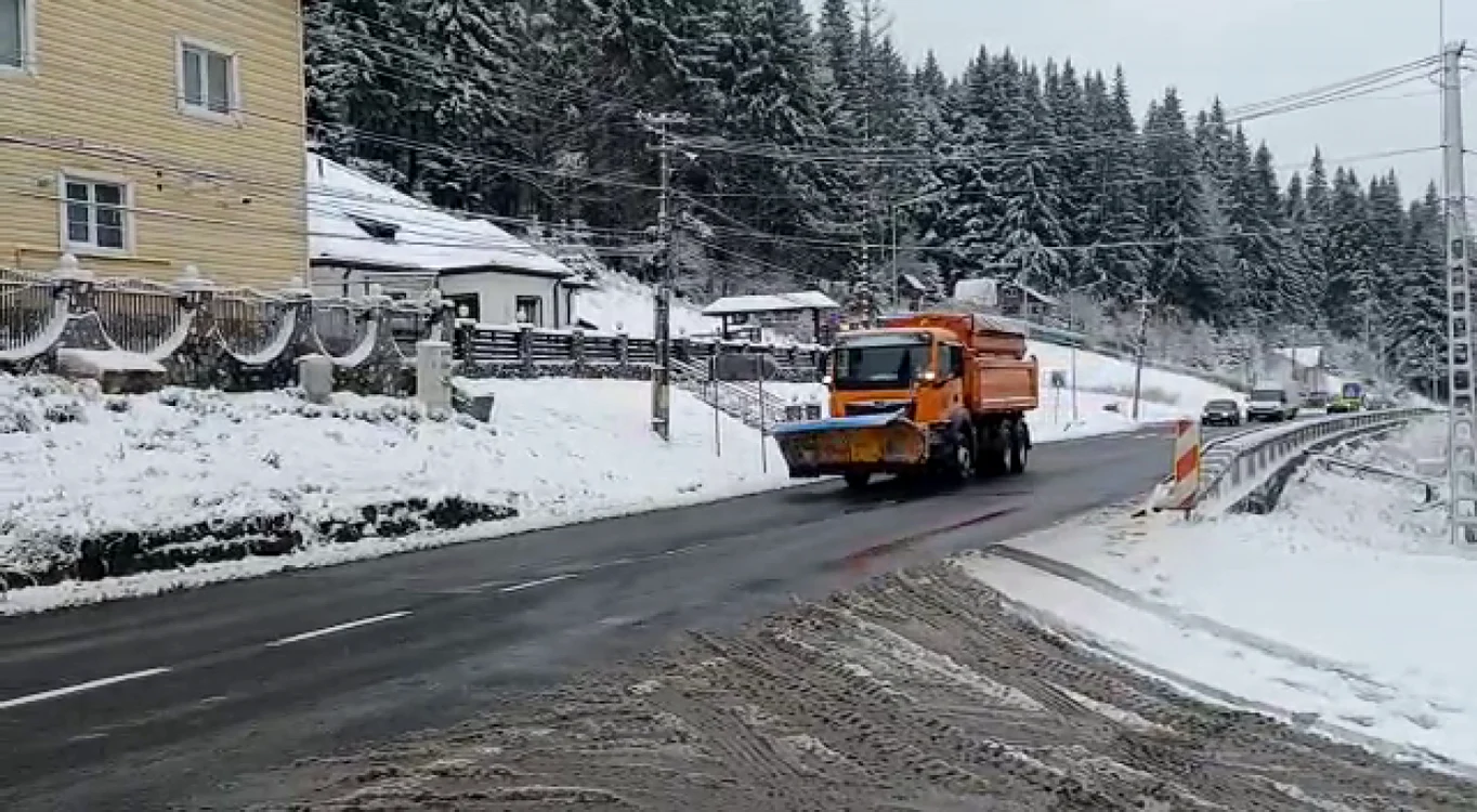 Prima noapte albă pentru drumarii braşoveni FOTO DRDP Braşov