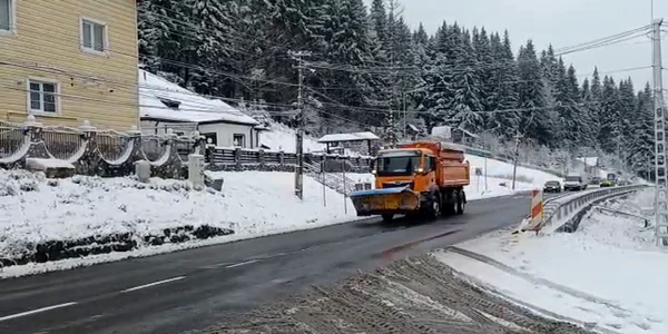 Prima noapte albă din această iarnă pentru drumarii braşoveni FOTO DRDP Braşov