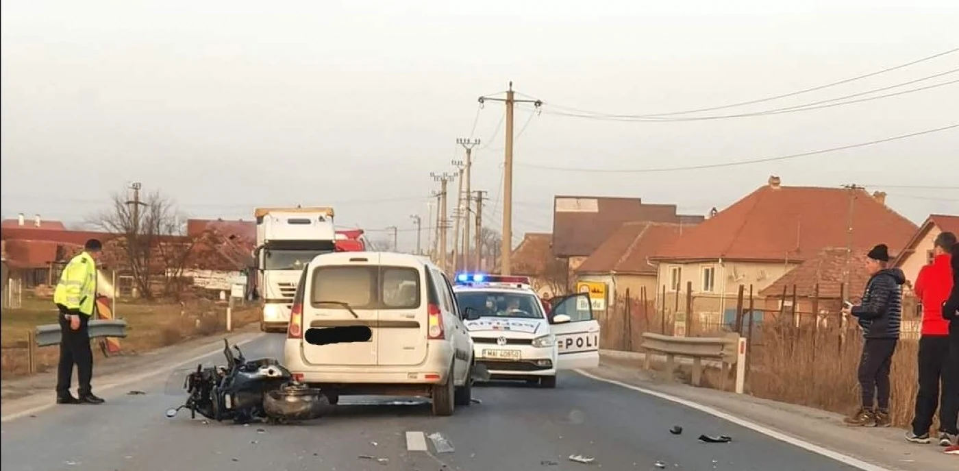 Accident pe DN 1 la ieşire din Bradu spre Braşov în Sibiu - coliziune în lanţ din cauza nepăstrării distanţei corespunzătoare în mers Foto Info trafic Sibiu