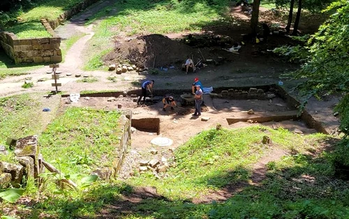 satier arheologic la sarmizegetusa regia foto cj hunedoara