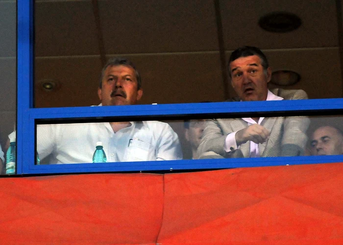 În 2010, Helmut Duckadam și Gigi Becali urmăreau meciurile împreunăFoto: sportpictures.eu