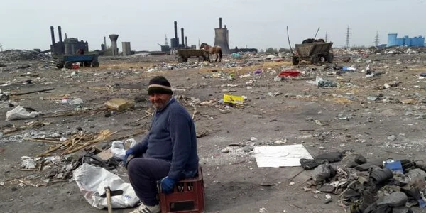 groapa de gunoi abandonata slatina