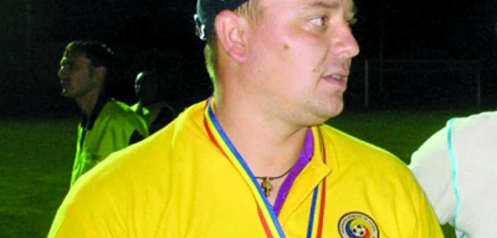 Timişoara: PORTRET / Robert Fruşa: „Scot jucători pentru fotbalul mare”