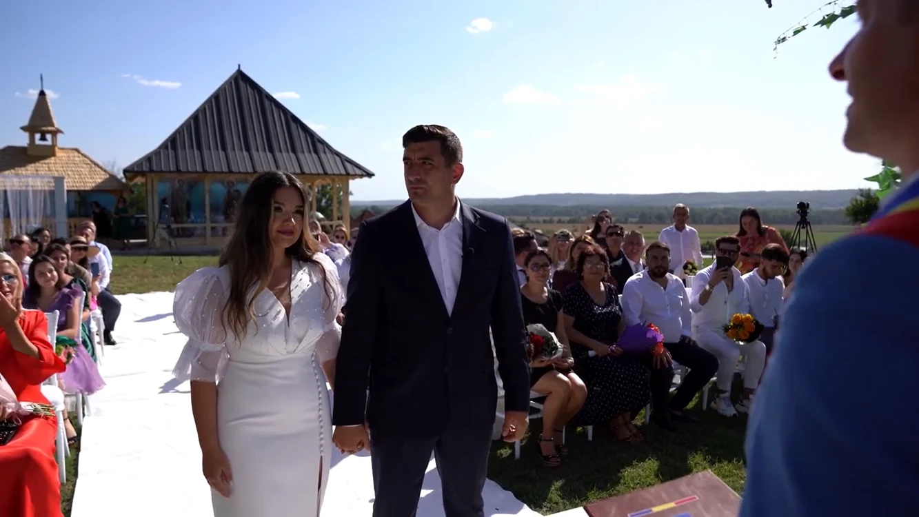 Cununia civilă a lui George Simion și a Ilincăi Munteanu, la Măciuca, Vâlcea Foto captură video