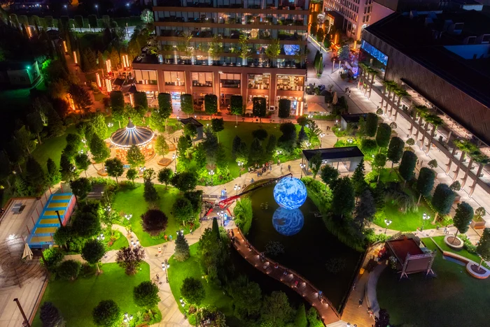 IULIUS Gardens   Iulius Town Timisoara jpg