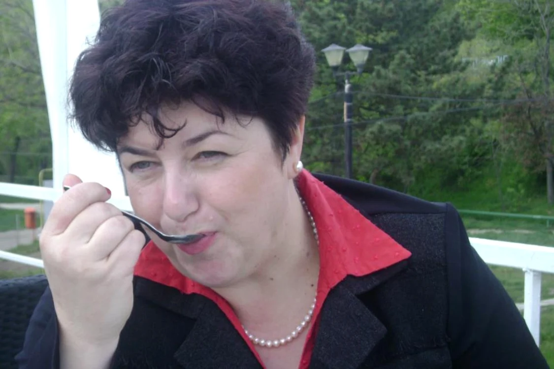 Gina Bradea, în "exerciţiul funcţiunii". Foto: Arhiva personală