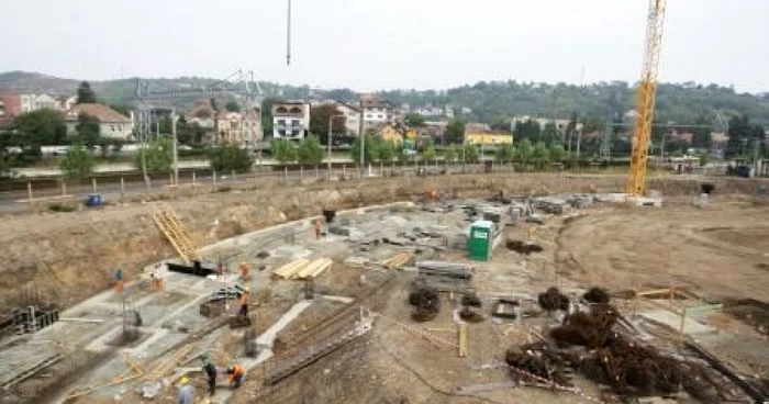 Cluj: EXCLUSIV Se ridică primii stâlpi ai celui mai mare stadion din Transilvania (FOTO VIDEO)