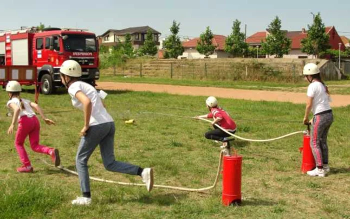 Echipaj, în timpul concursului FOTO ISU Drobeta