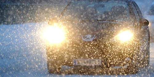 Ninsoarea a dat peste cap traficul rutier şi feroviar din estul Austriei