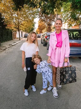 1 fiica andreei banica prima zi de scoala jpg jpeg