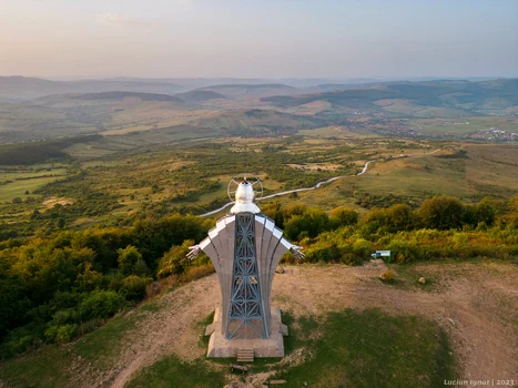 Statuia Inima lui IIsus, Harghita, Foto Lucian ignat (9) jpg