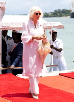 Regina Camilla și Regele Charles au ajuns ieri în Mombasa
