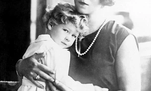 Regina mamă Elena a României jpeg