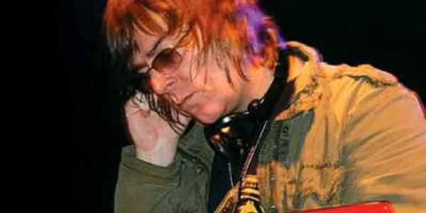 Andy Rourke, de la indie-rock la platane