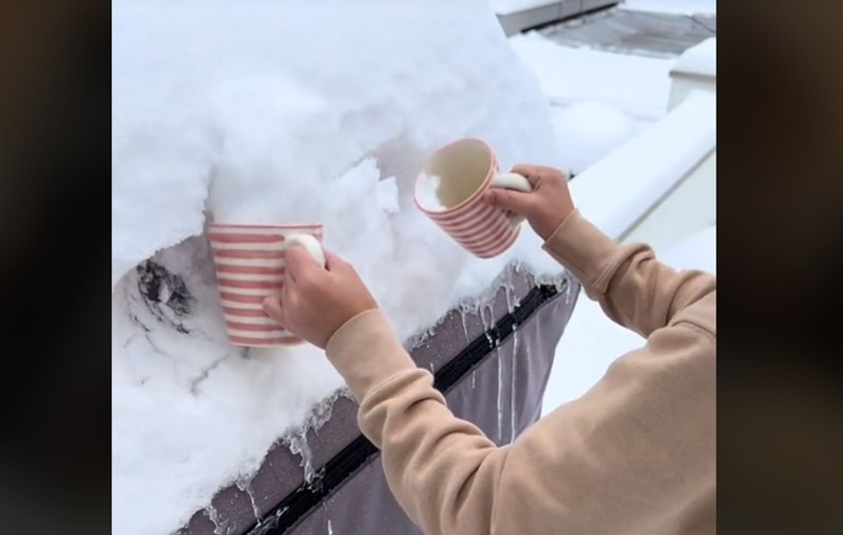 Băutura virală a lui Reese Witherspoon preparată din zăpadă, cafea rece și caramel VIDEO 