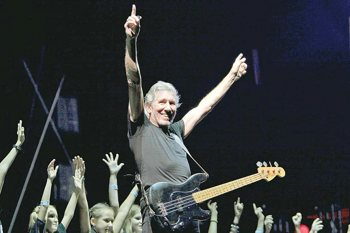 Roger Waters, fondatorul Pink Floyd, a cântat în faţa a 50 000 de spectatori jpeg