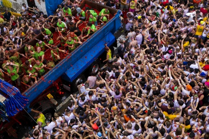 Festivalul Tomatina din Spania 2013