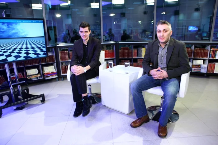 Glue Engine permite crearea aplicaţiilor şi jocurilor pe Windows - Cătălin Biga şi Alexandru Matei