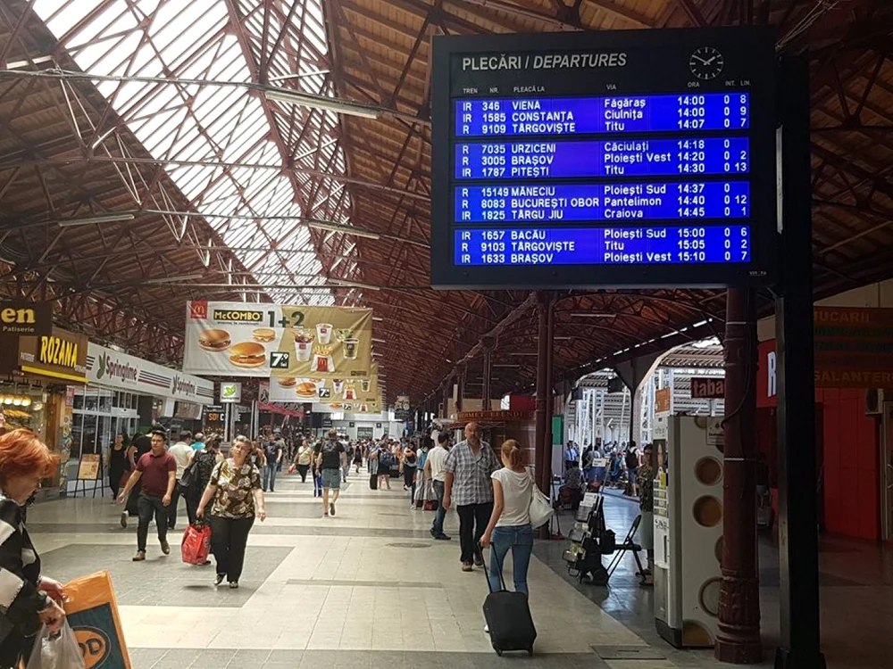 Trenuri întârziate la sosirea, dar și la plecarea din Gara de Nord. Motivele invocate de CFR Călători