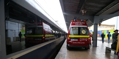 refugiati gara de nord ambulanta