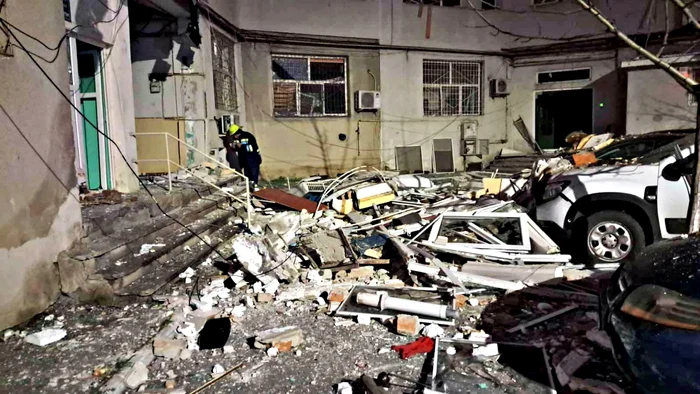 Explozia a afectat 16 apartamente, 7 mașini, o gradinită. Sursă foto: debraila.ro