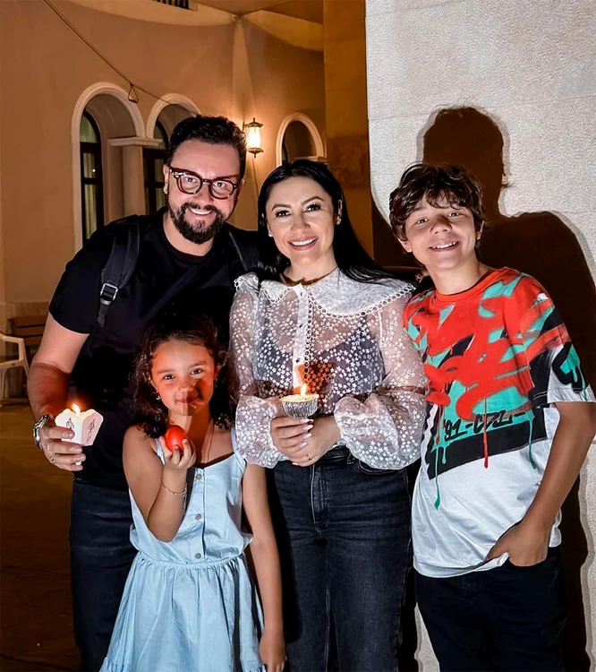 Familia Măruță nu a lipsit de la slujba de Înviere, deși se afla în Dubai